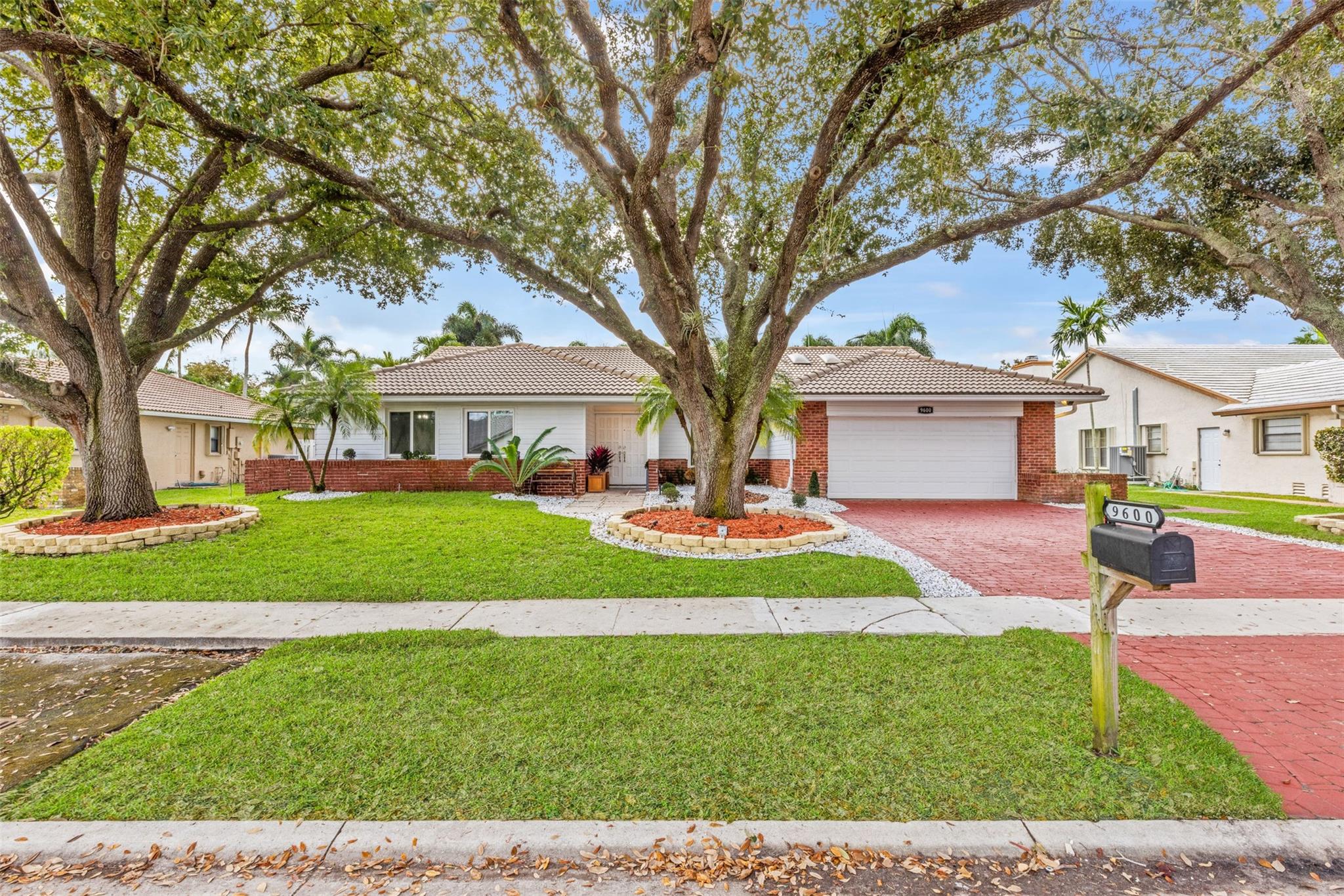 9600 Nw 18th St Plantation FL 33322 | F10485111