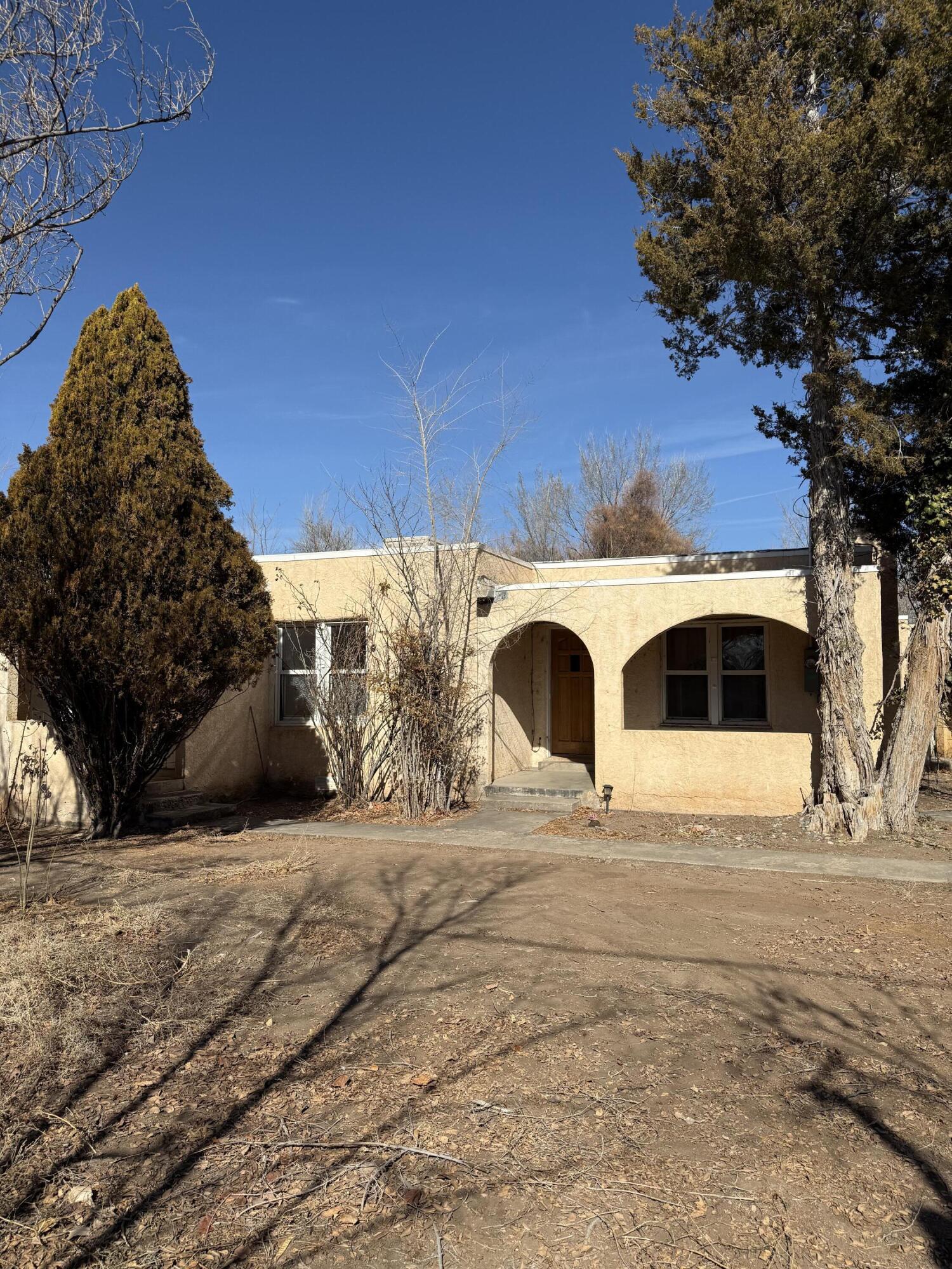 Homes for sale in Albuquerque, NM | 2621 Del Sur Dr Sw, Albuquerque, NM 87105 | MLS# 1077786