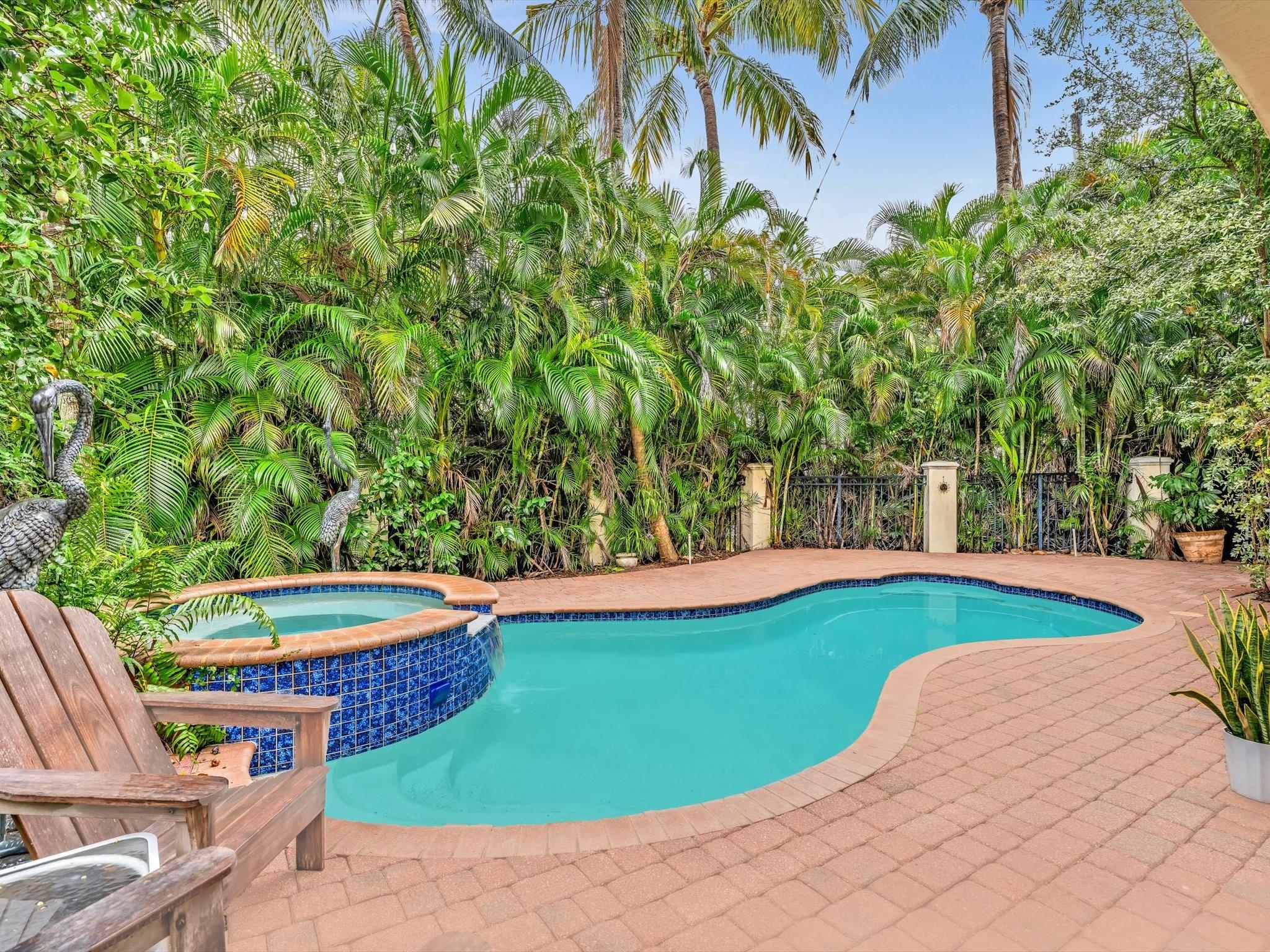 Pool with Spa. New Heater.