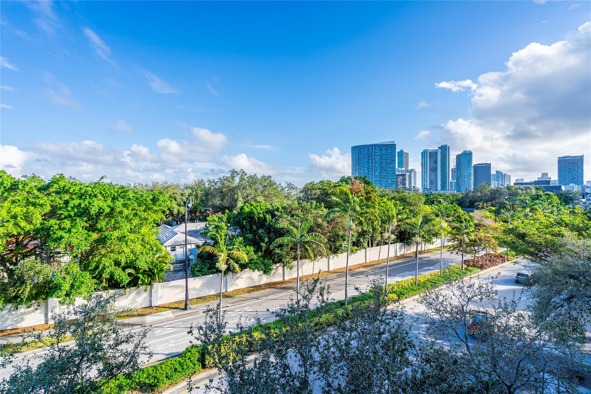 Condo for Sale in Miami, FL