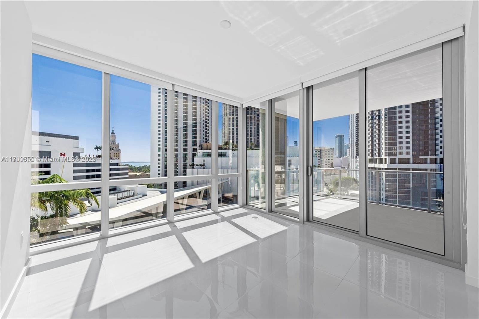 Condo for Sale in Miami, FL