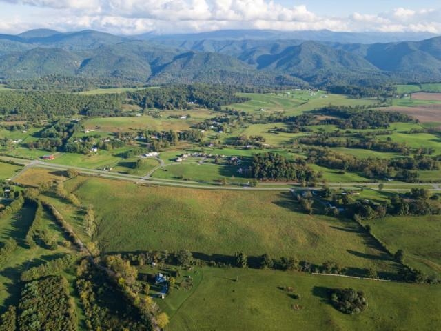 47 acres Lee Hwy N