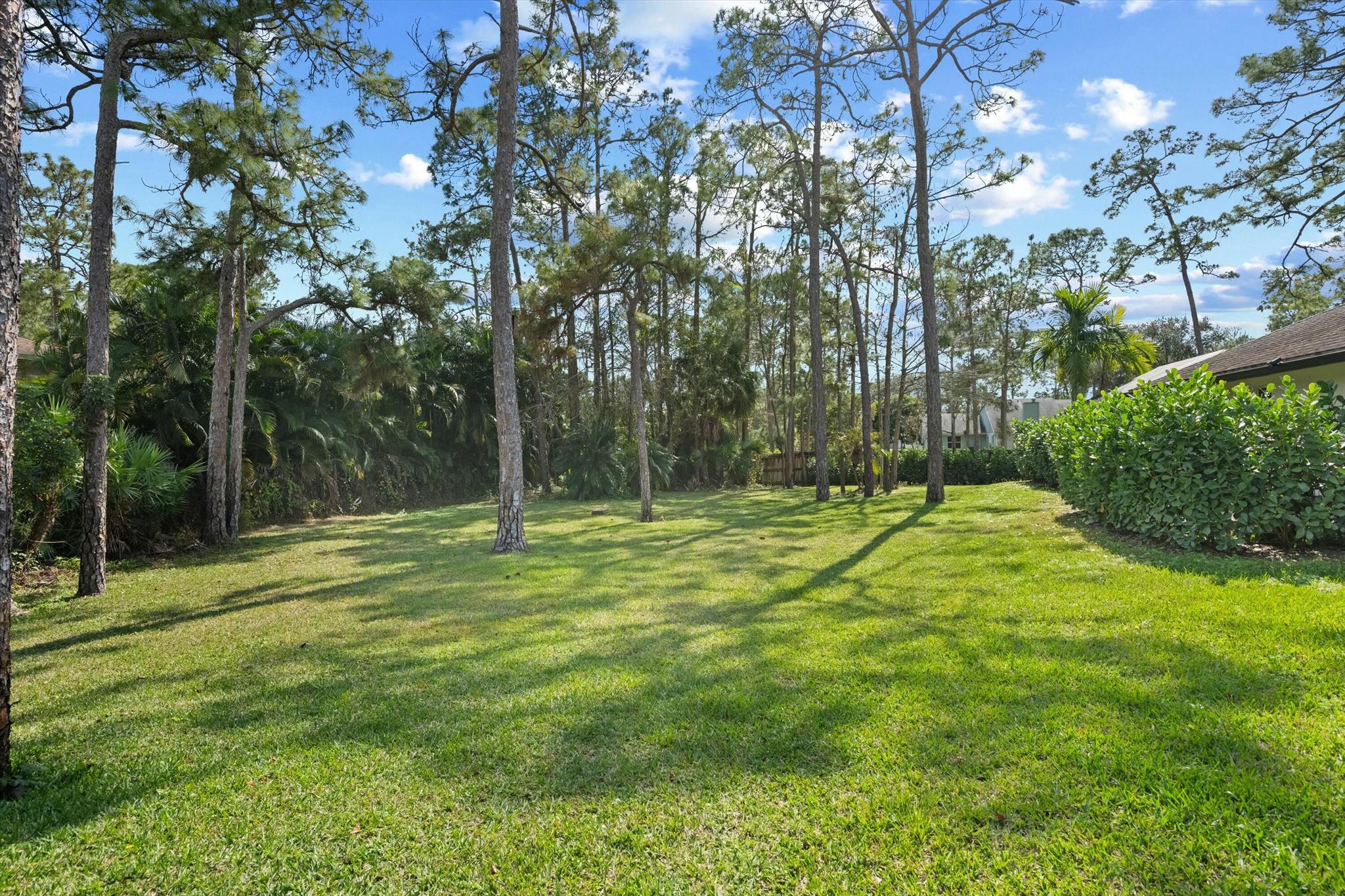 16368 Valencia Boulevard