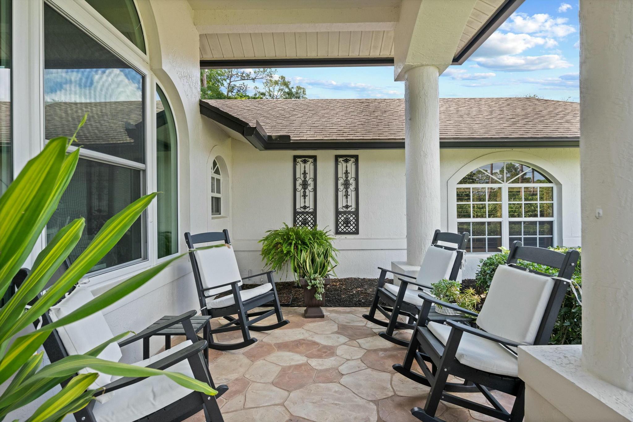 16368 Valencia Boulevard