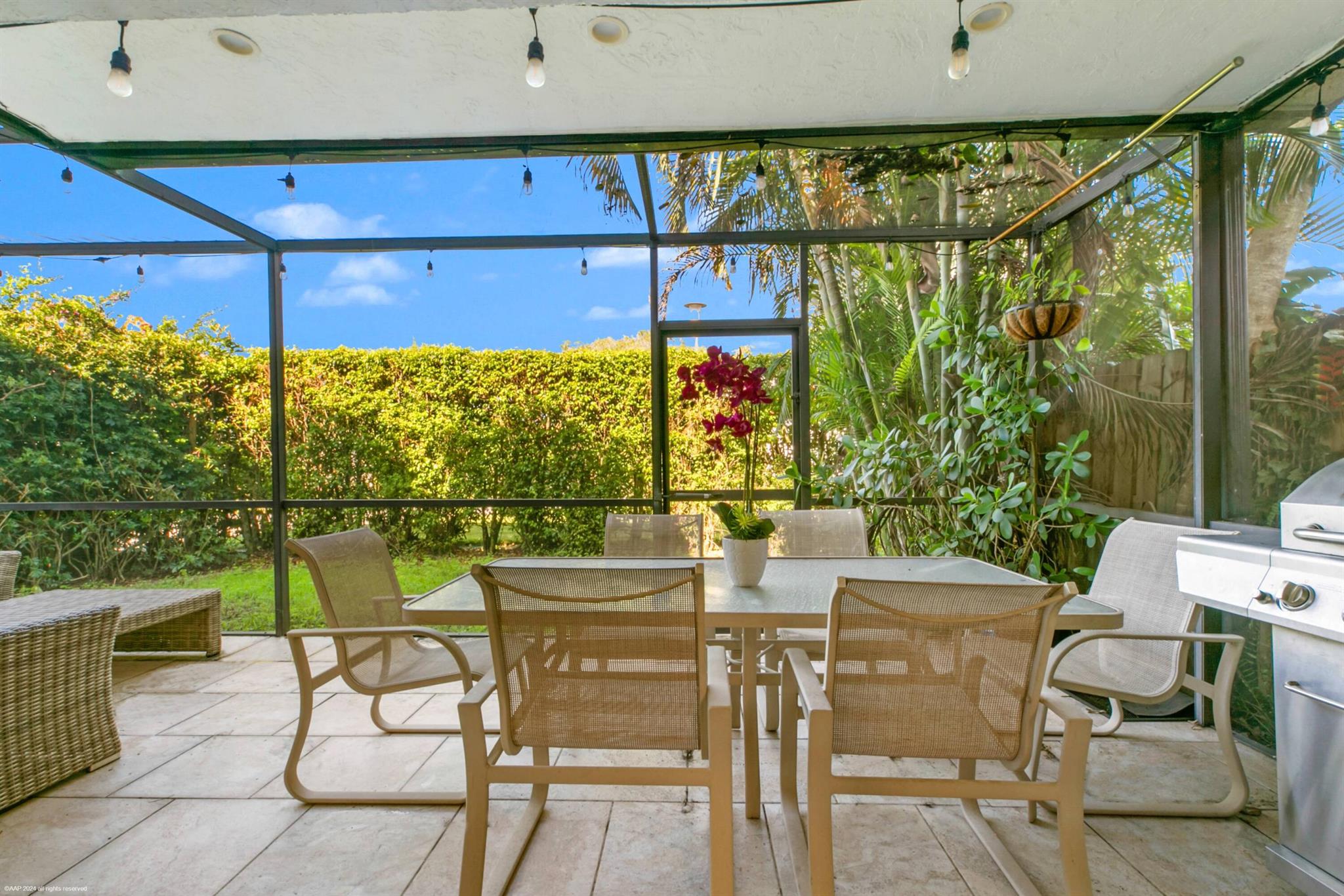 Homes for sale in Wellington, FL | 13544 Fountain View Boulevard, Wellington, FL 33414 | MLS# R11060282