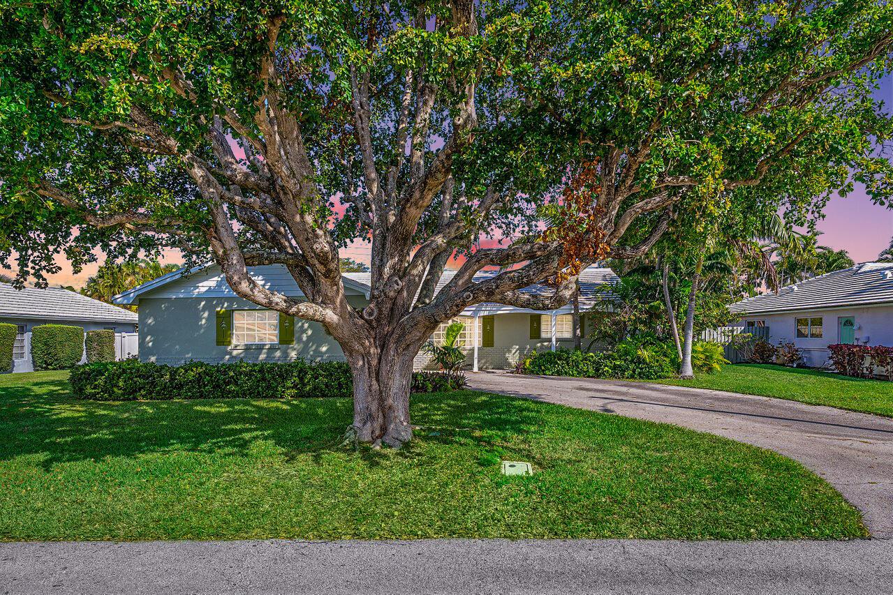 Homes for sale in Singer Island, FL | 1210 Dolphin Road, Singer Island, FL 33404 | MLS# R11060284