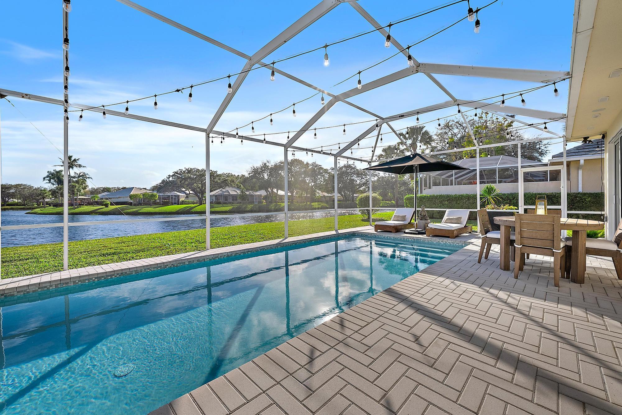 1050 Bedford Ave Palm Beach Gardens FL 33403 | R11060436