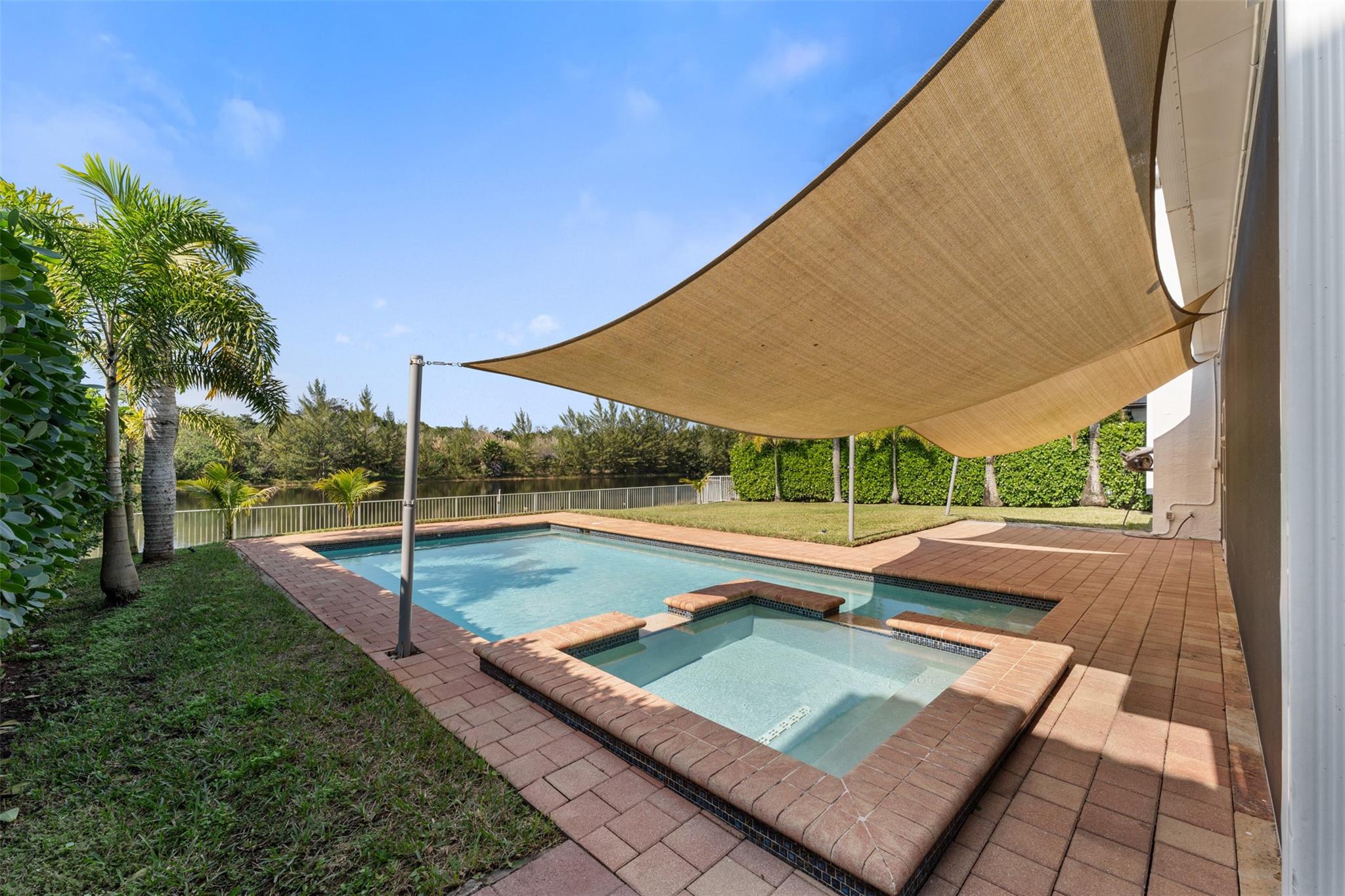 Homes for sale in Miramar, FL | 5318 Sw 195th Terrace, Miramar, FL 33029 | MLS# F10483027