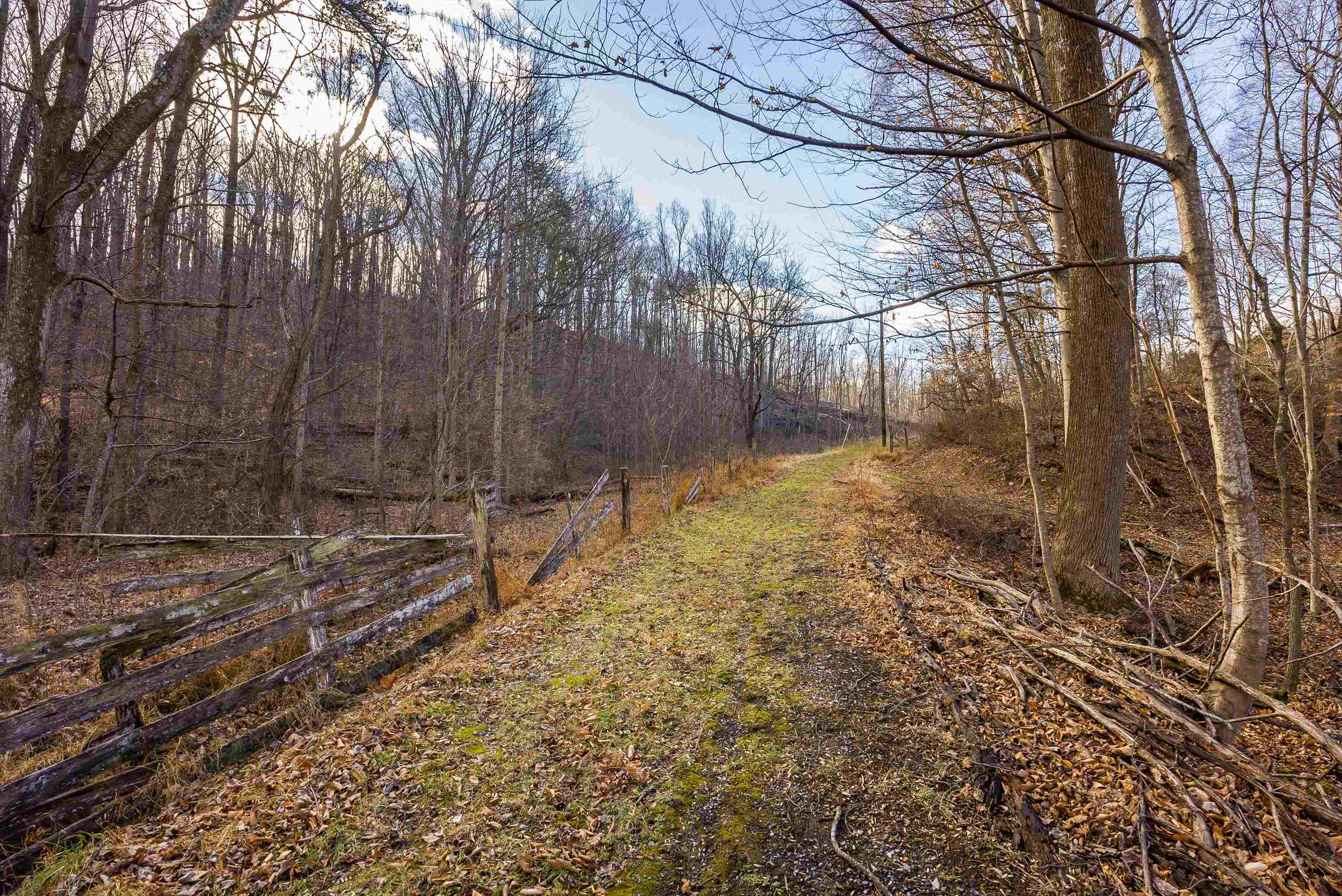 2219 Hewitt Rd