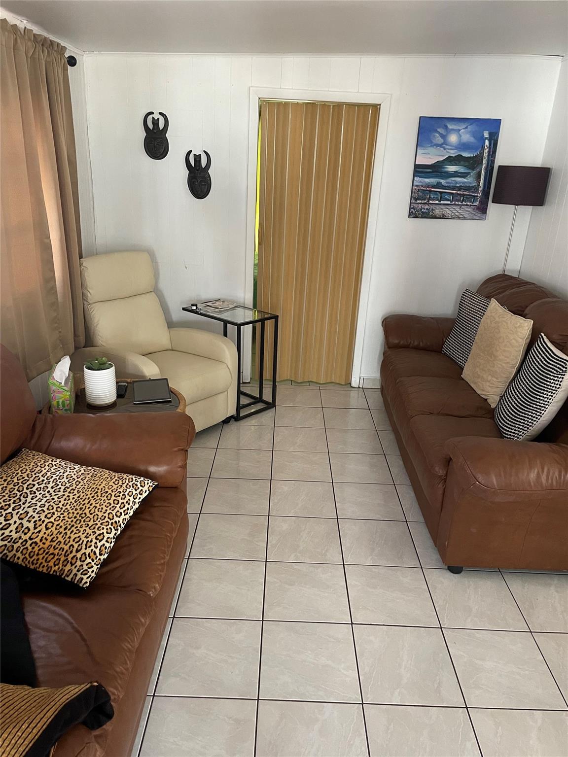 Homes for sale in Davie, FL | 8610 Sw 18Th Ct, Davie, FL 33324 | MLS# F10486184