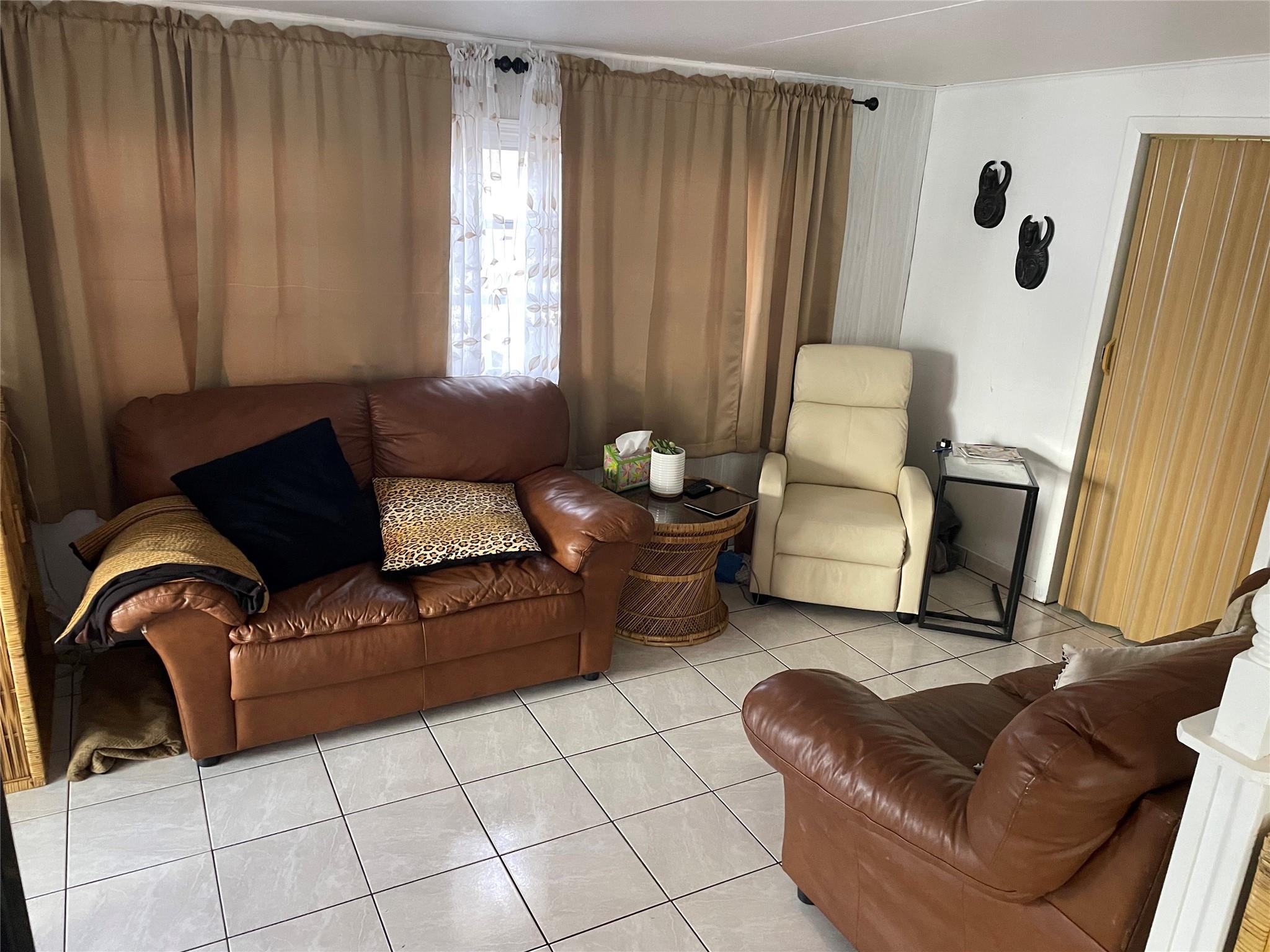 Homes for sale in Davie, FL | 8610 Sw 18Th Ct, Davie, FL 33324 | MLS# F10486184