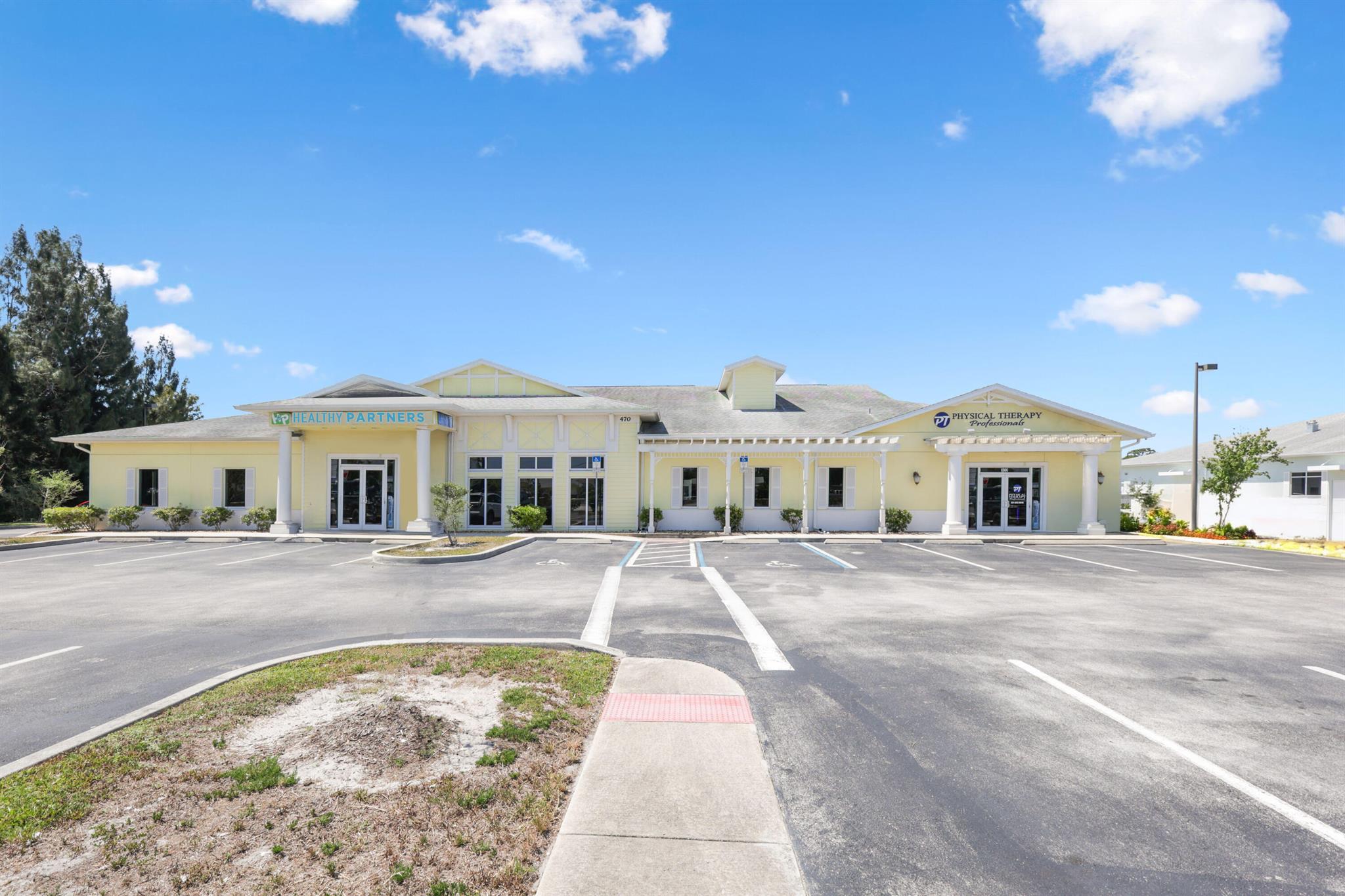 Malabar Oaks One, A Comme