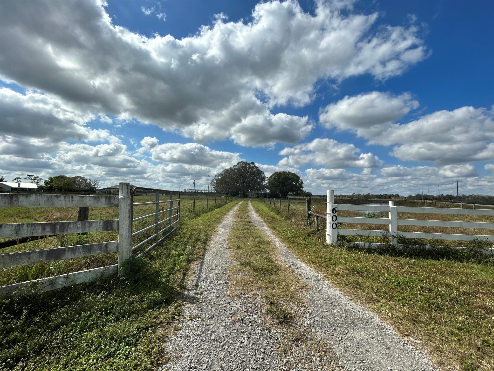 Homes for sale in Okeechobee, FL | 600 Nw 344Th Street, Okeechobee, FL 34972 | MLS# R11061141