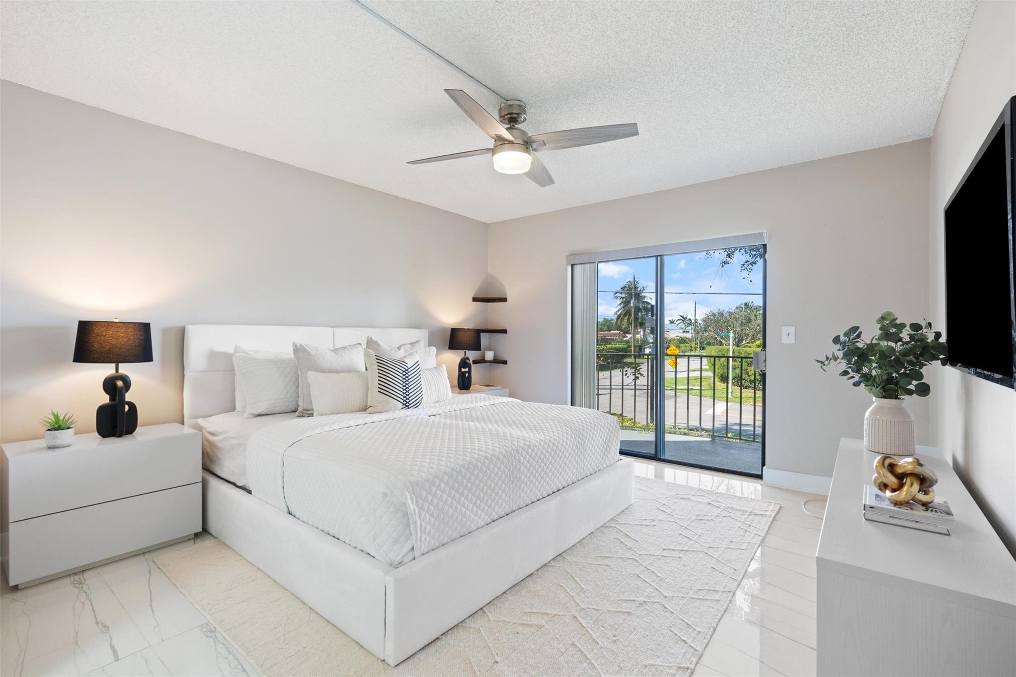 Homes for sale in Lauderdale By The Sea, FL | 4013 N Ocean Dr #107, Lauderdale By The Sea, FL 33308 | MLS# F10485522