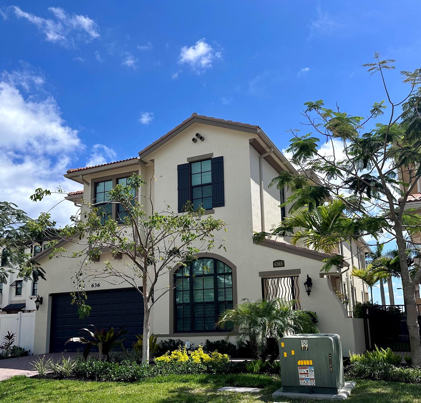 Homes for sale in Boynton Beach, FL | 636 Windward Circle S, Boynton Beach, FL 33435 | MLS# R11061151