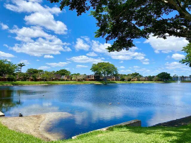 Homes for sale in Palm Springs, FL | 725 Lori Dr #312, Palm Springs, FL 33461 | MLS# R11061411