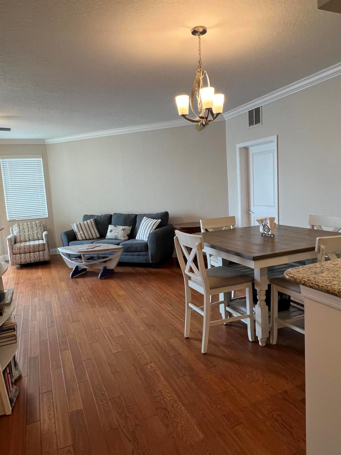 Homes for sale in Stuart, FL | 975 Nw Flagler Avenue #307, Stuart, FL 34994 | MLS# R11061729