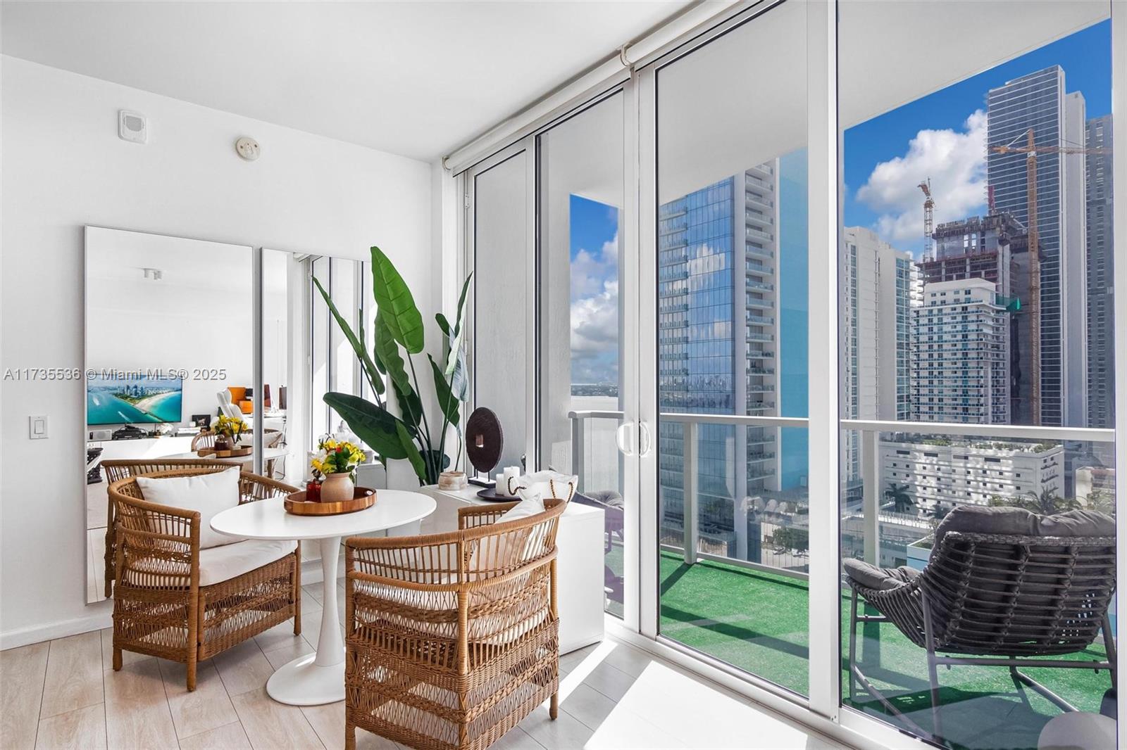 601 NE 27th St #1606, Miami FL 33137