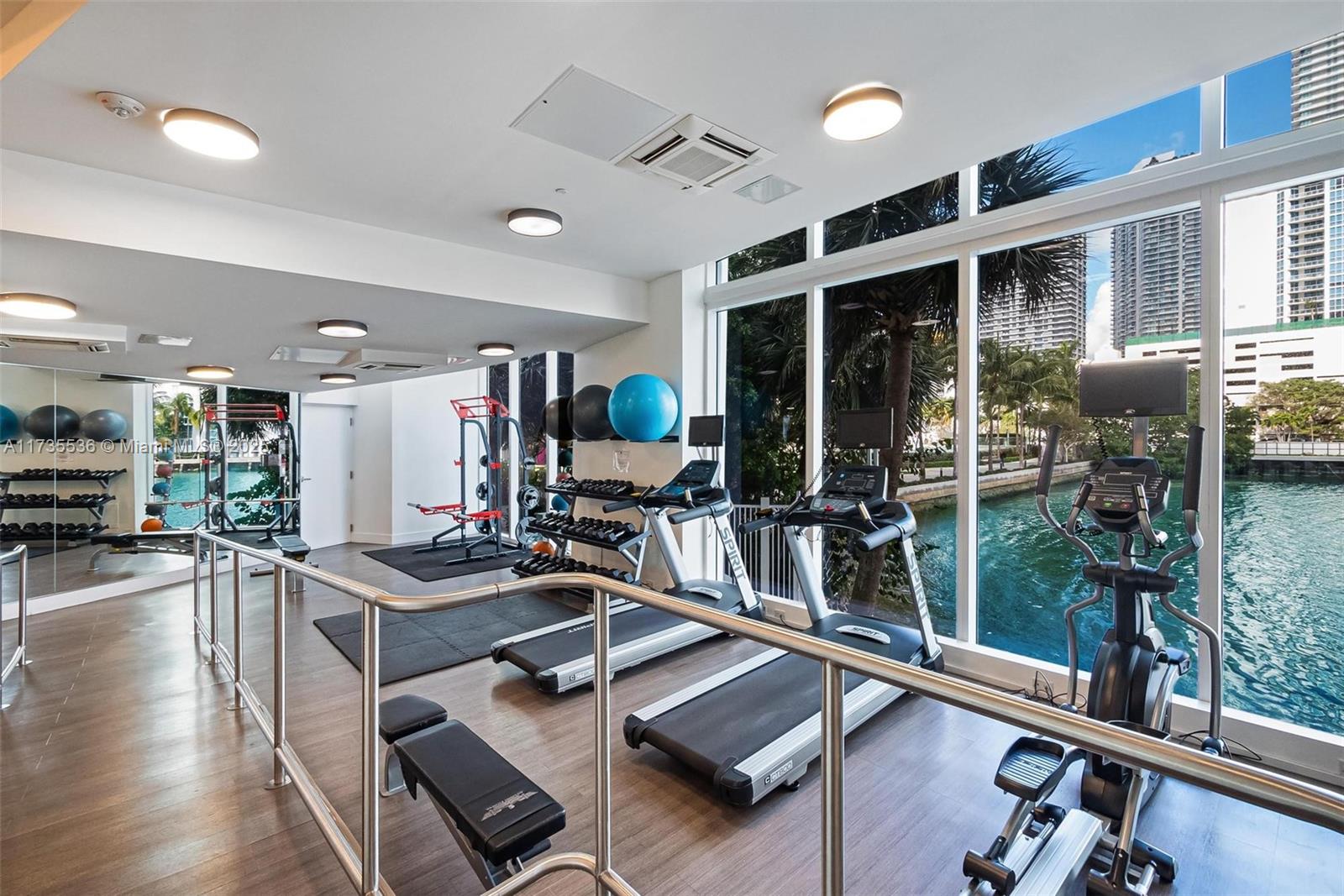601 NE 27th St #1606, Miami FL 33137