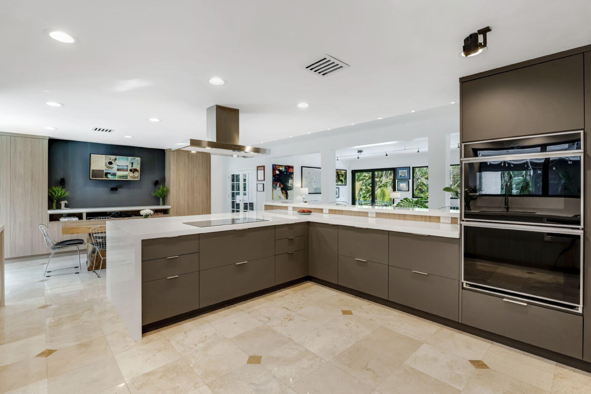 Homes for sale in Pinecrest, FL | 5981 Sw 136th Street, Pinecrest, FL 33156 | MLS# R11061751