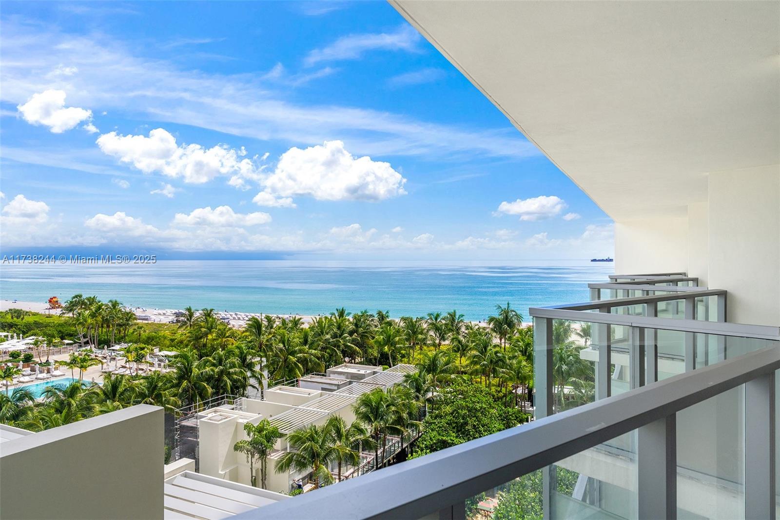 Condo for Sale in Miami Beach, FL