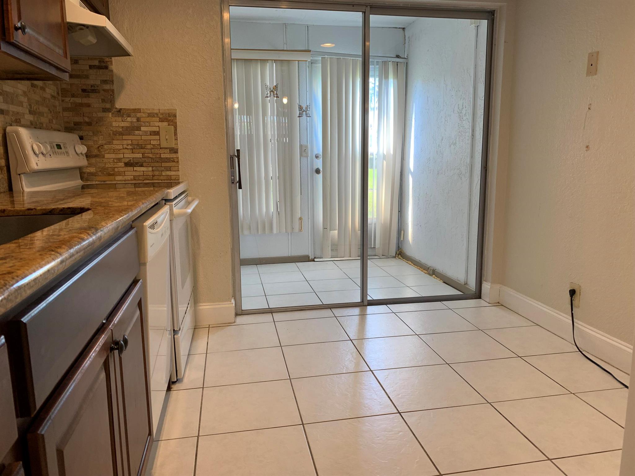 Homes for sale in Delray Beach, FL | 20 Abbey Lane #105, Delray Beach, FL 33446 | MLS# R11061771