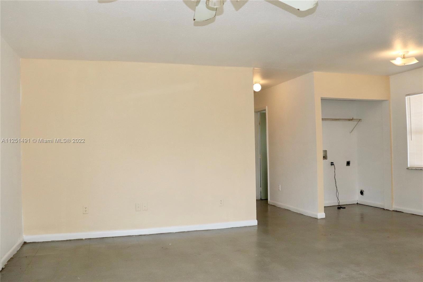 Homes for sale in Avon Park, FL | 49 E Metcalfe St, Avon Park, FL 33825 | MLS# F10486799