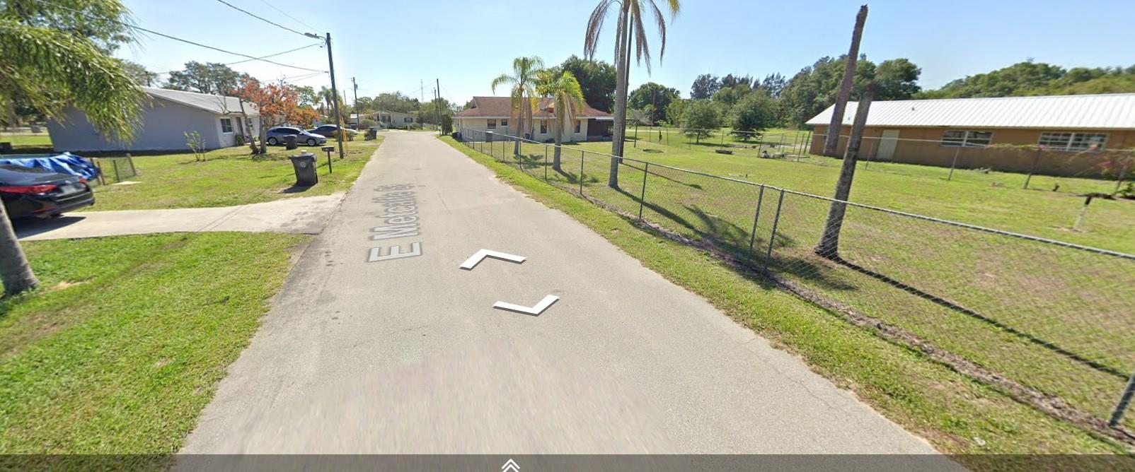 Homes for sale in Avon Park, FL | 49 E Metcalfe St, Avon Park, FL 33825 | MLS# F10486799