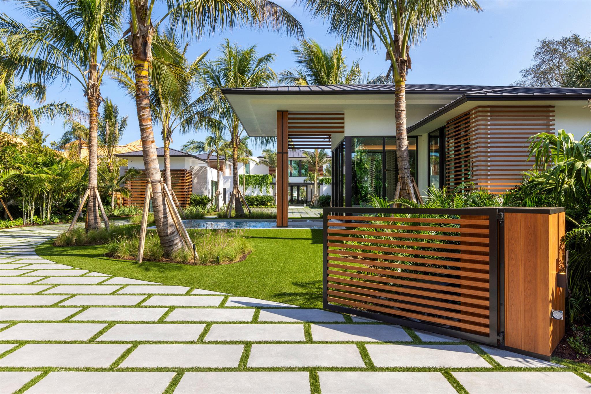 Homes for sale in Palm Beach Gardens, FL | 2415 Casas De Marbella Dr, Palm Beach Gardens, FL 33410 | MLS# R11062008