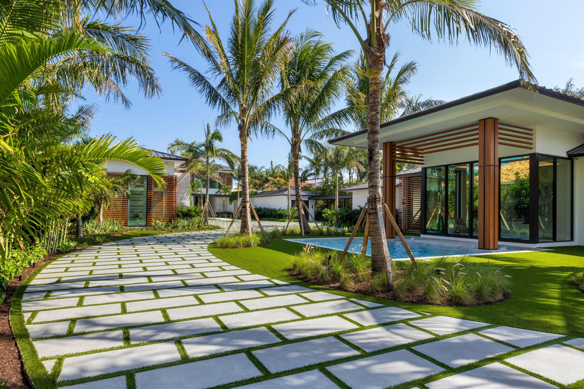 Homes for sale in Palm Beach Gardens, FL | 2415 Casas De Marbella Dr, Palm Beach Gardens, FL 33410 | MLS# R11062008