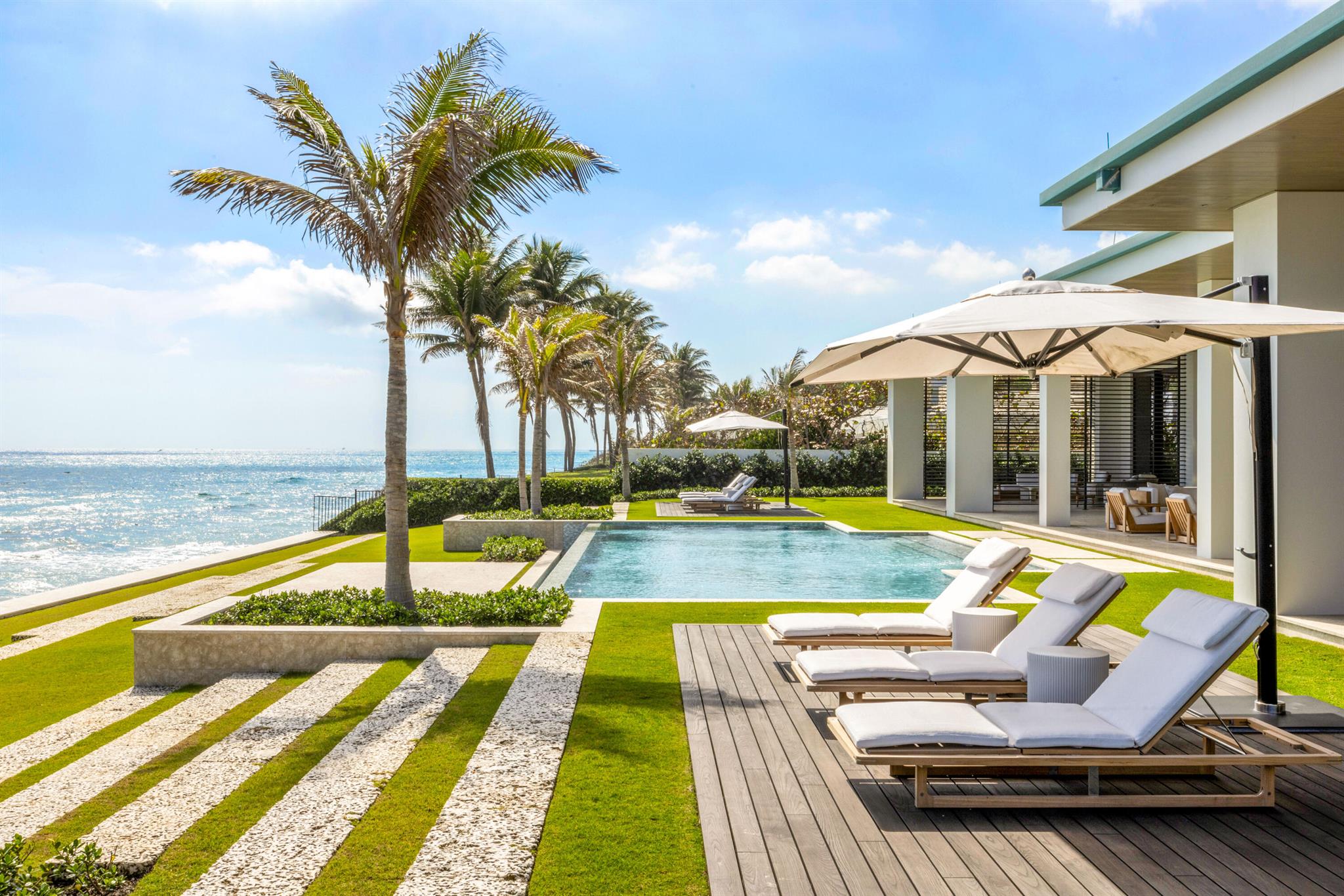 Homes for sale in Manalapan, FL | 1160 S Ocean Boulevard, Manalapan, FL 33462 | MLS# R11062120