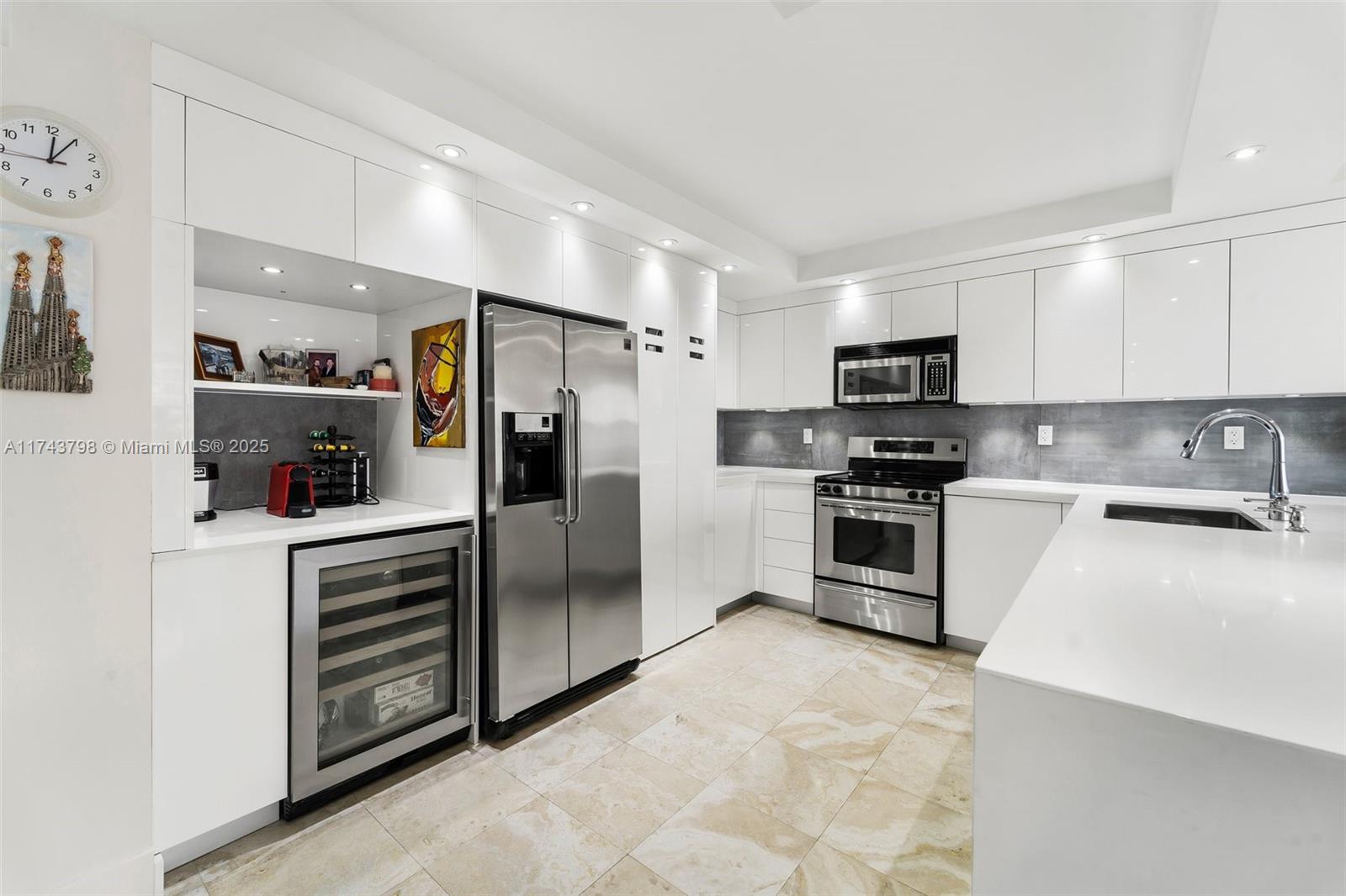 1915 Brickell Ave #C1412, Miami FL 33129