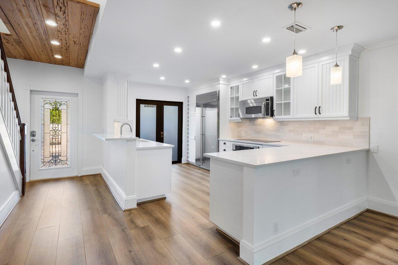 Homes for sale in Boynton Beach, FL | 720 Mariners Way, Boynton Beach, FL 33435 | MLS# R11062214