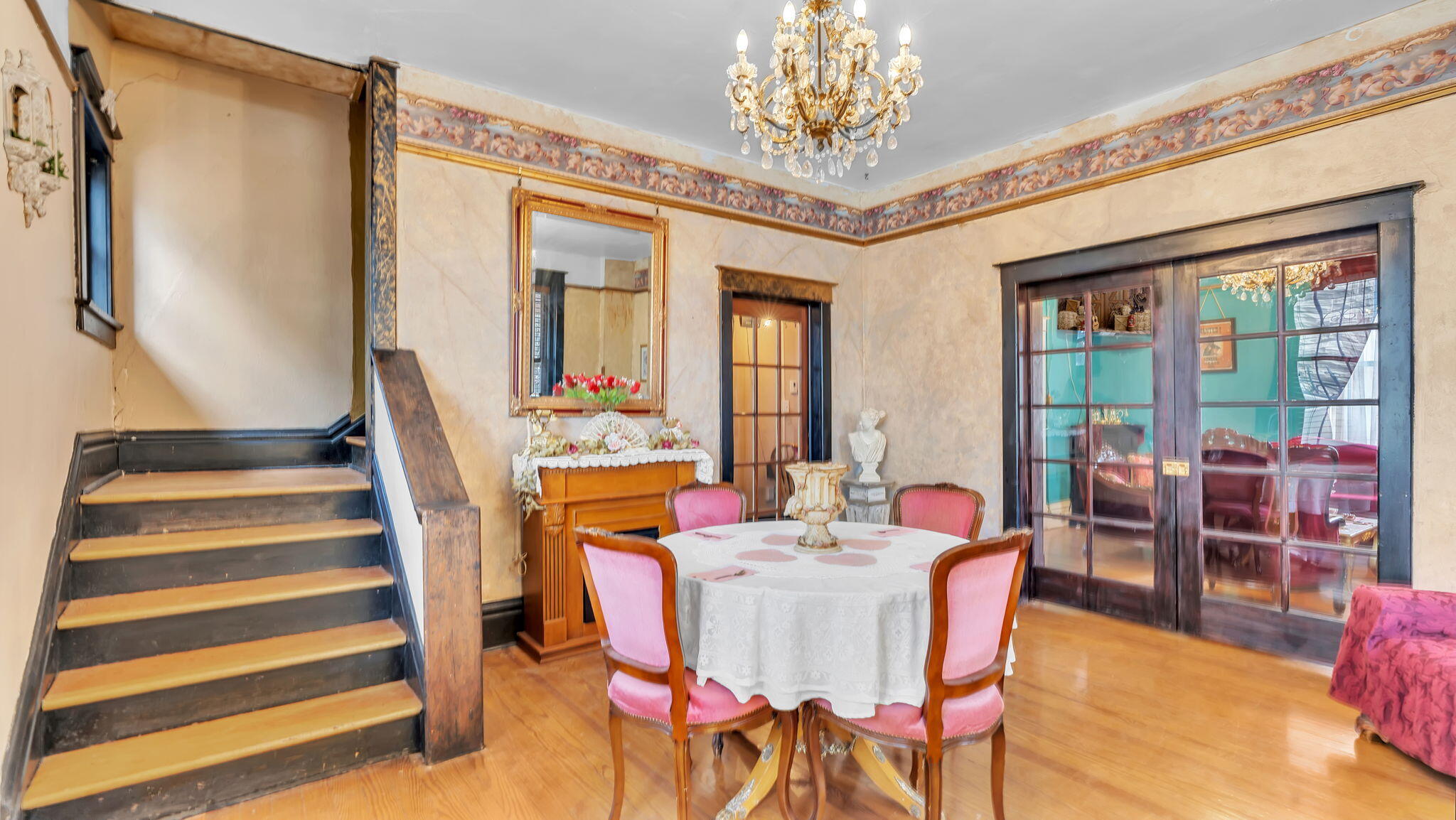 Homes for sale in Albuquerque, NM | 415 Coal Ave Sw, Albuquerque, NM 87102 | MLS# 1078314