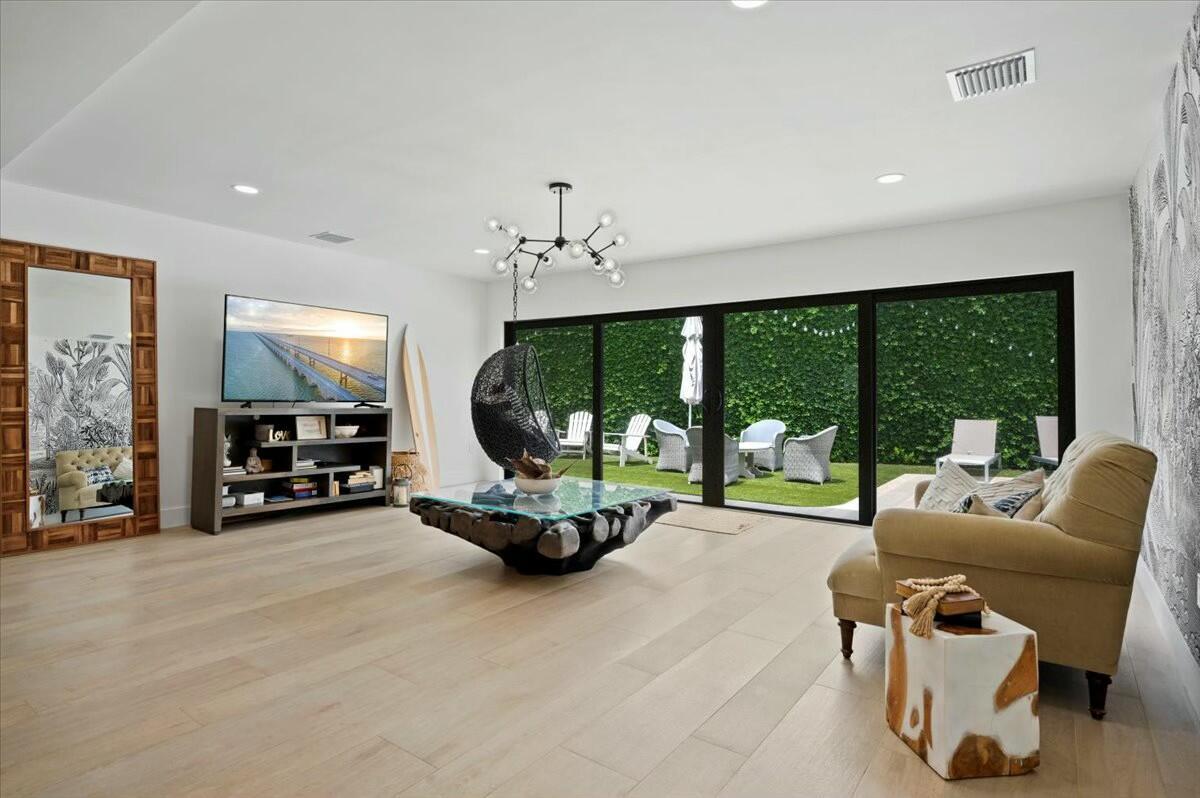 Homes for sale in Jupiter, FL | 27 Ocean Dr, Jupiter, FL 33469 | MLS# R11062635