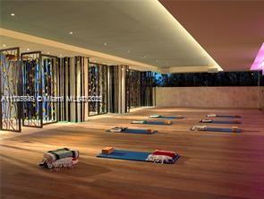 6801 Collins Ave #1206, Miami Beach FL 33141