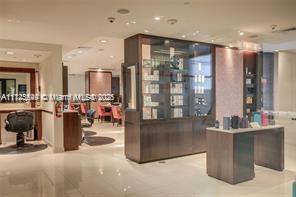 6801 Collins Ave #1206, Miami Beach FL 33141