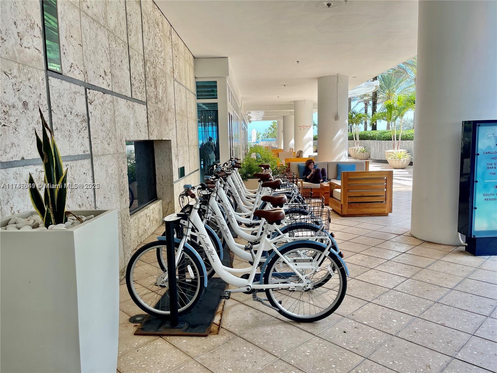 6801 Collins Ave #1206, Miami Beach FL 33141