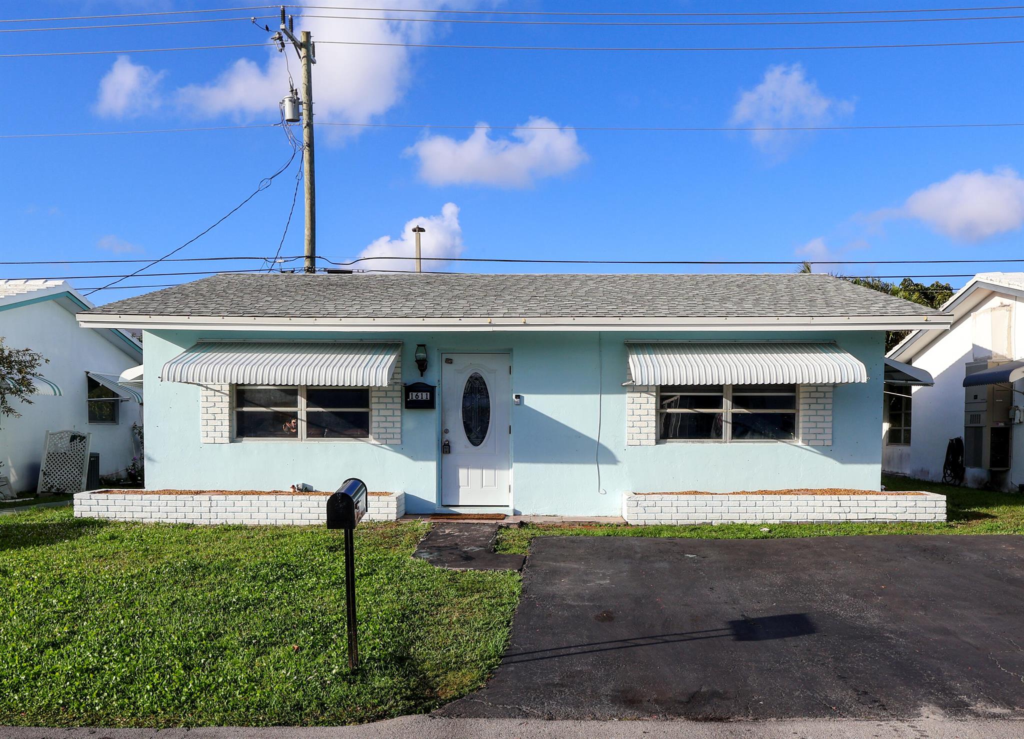 1611 Nw 46th Street Tamarac FL 33309 | R11062763