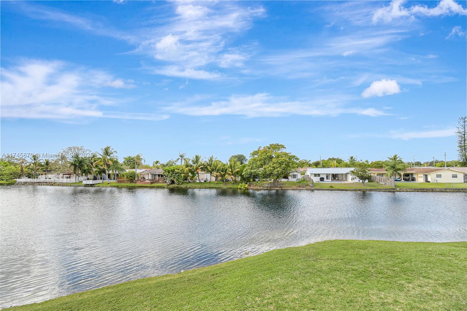 Sunrise Lakes 210 Condo