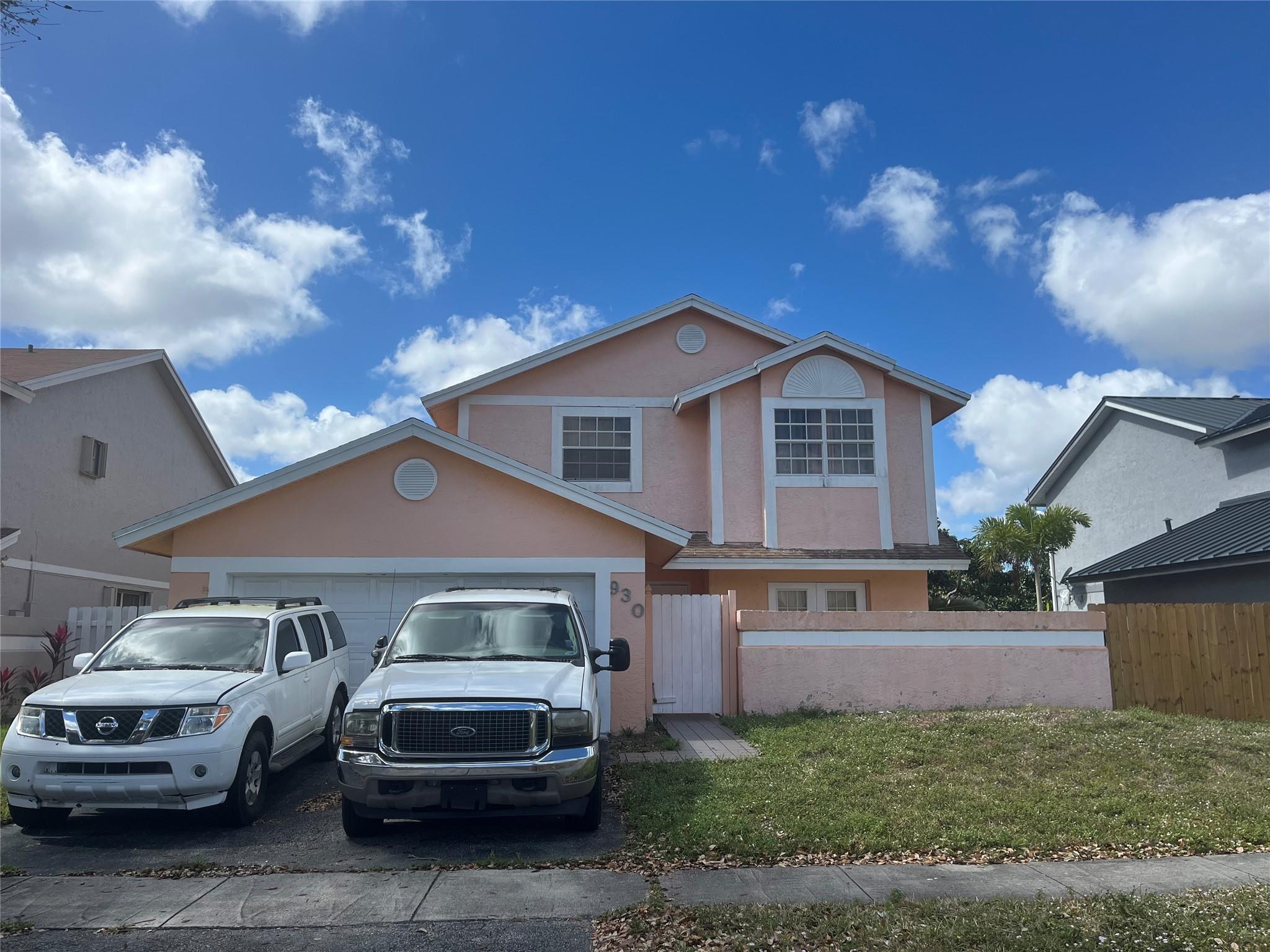 930 Sw 99th Ave Pembroke Pines FL 33025 | F10487273