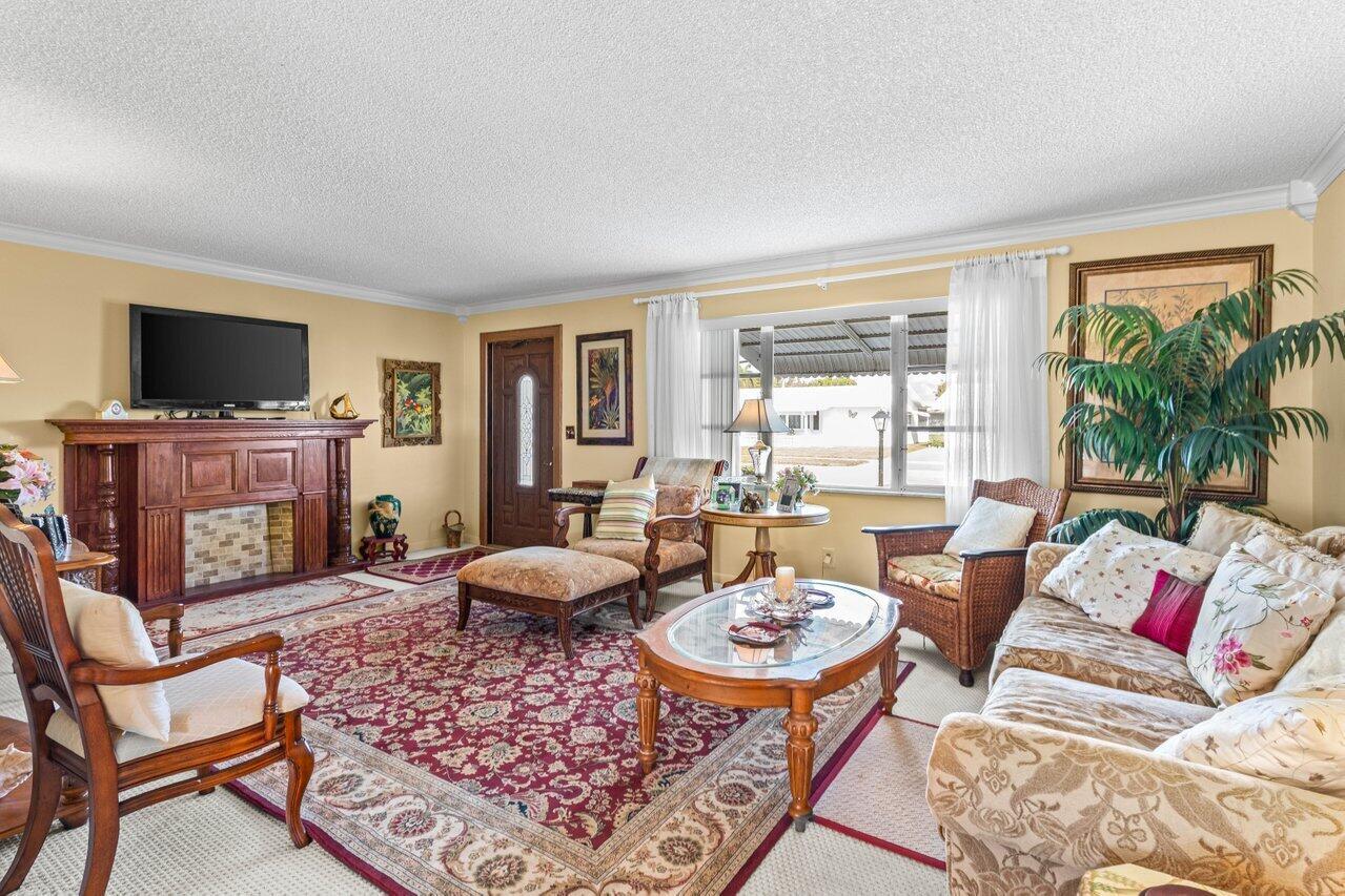 Homes for sale in Boynton Beach, FL | 1802 Sw 13th Avenue, Boynton Beach, FL 33426 | MLS# R11063019