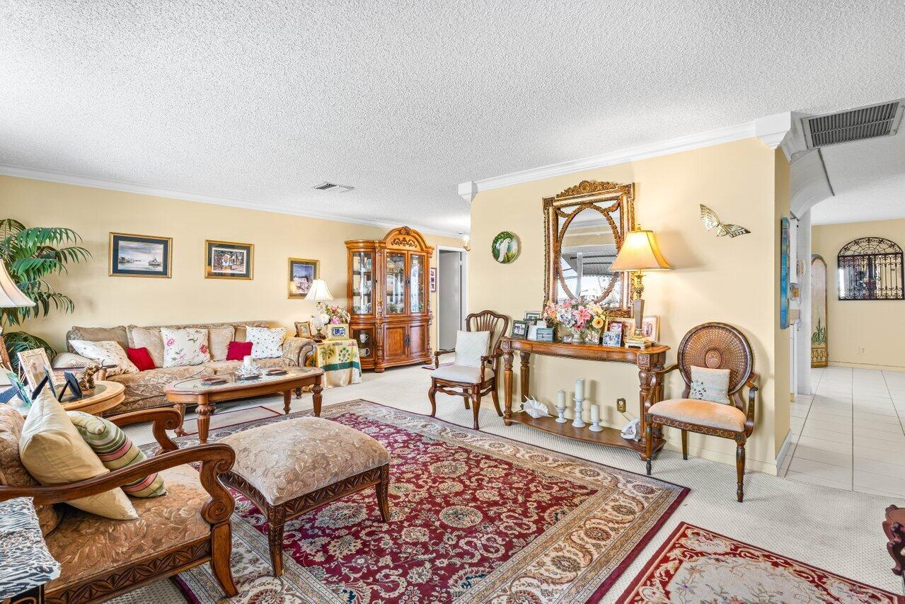 Homes for sale in Boynton Beach, FL | 1802 Sw 13Th Avenue, Boynton Beach, FL 33426 | MLS# R11063019