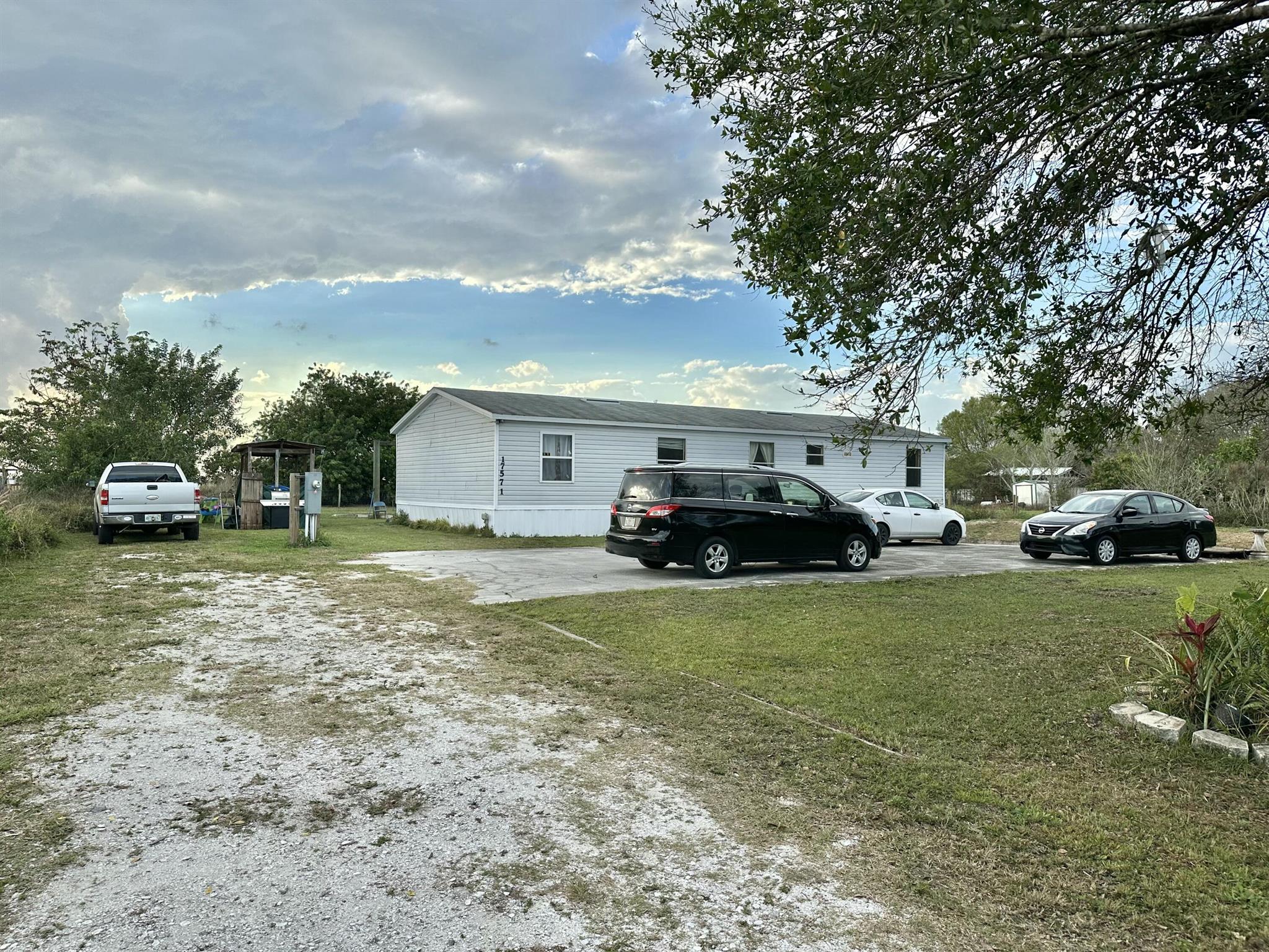 Homes for sale in Okeechobee, FL | 17571 Nw 38th Avenue, Okeechobee, FL 34972 | MLS# R11063041