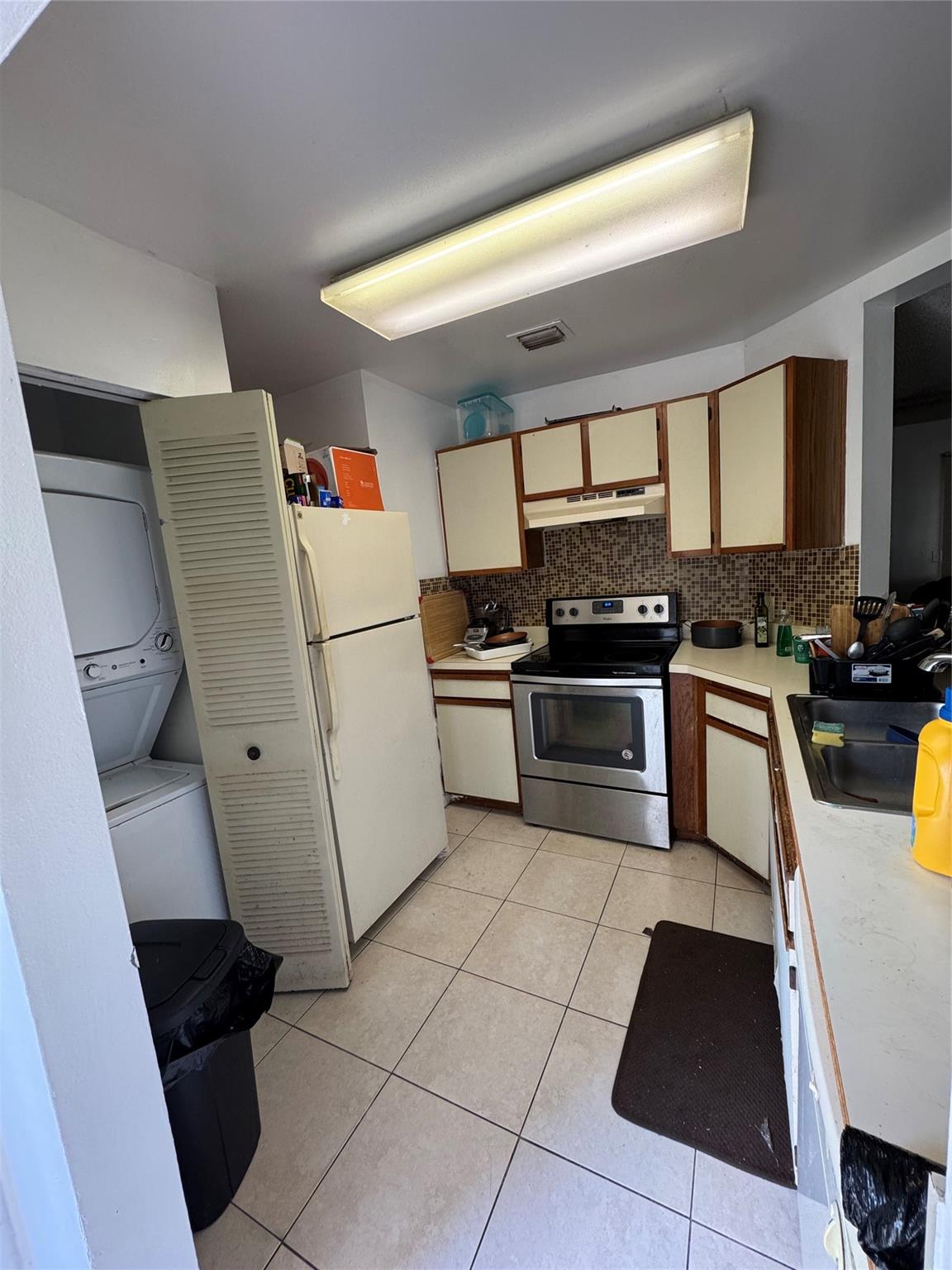 Homes for sale in Lauderdale Lakes, FL | 3429 Nw 44Th St #102, Lauderdale Lakes, FL 33309 | MLS# F10487399