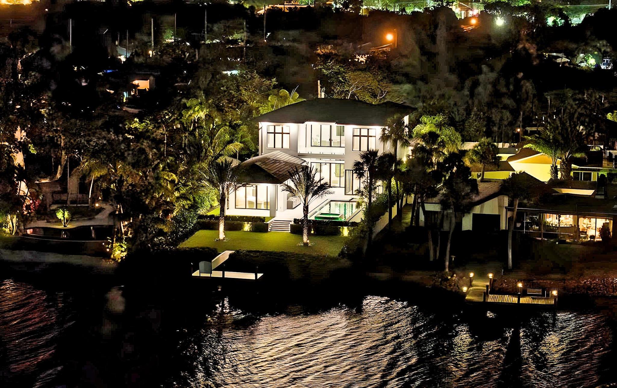 2085 Vitex Lane North Palm Beach FL 33408 | R11063234