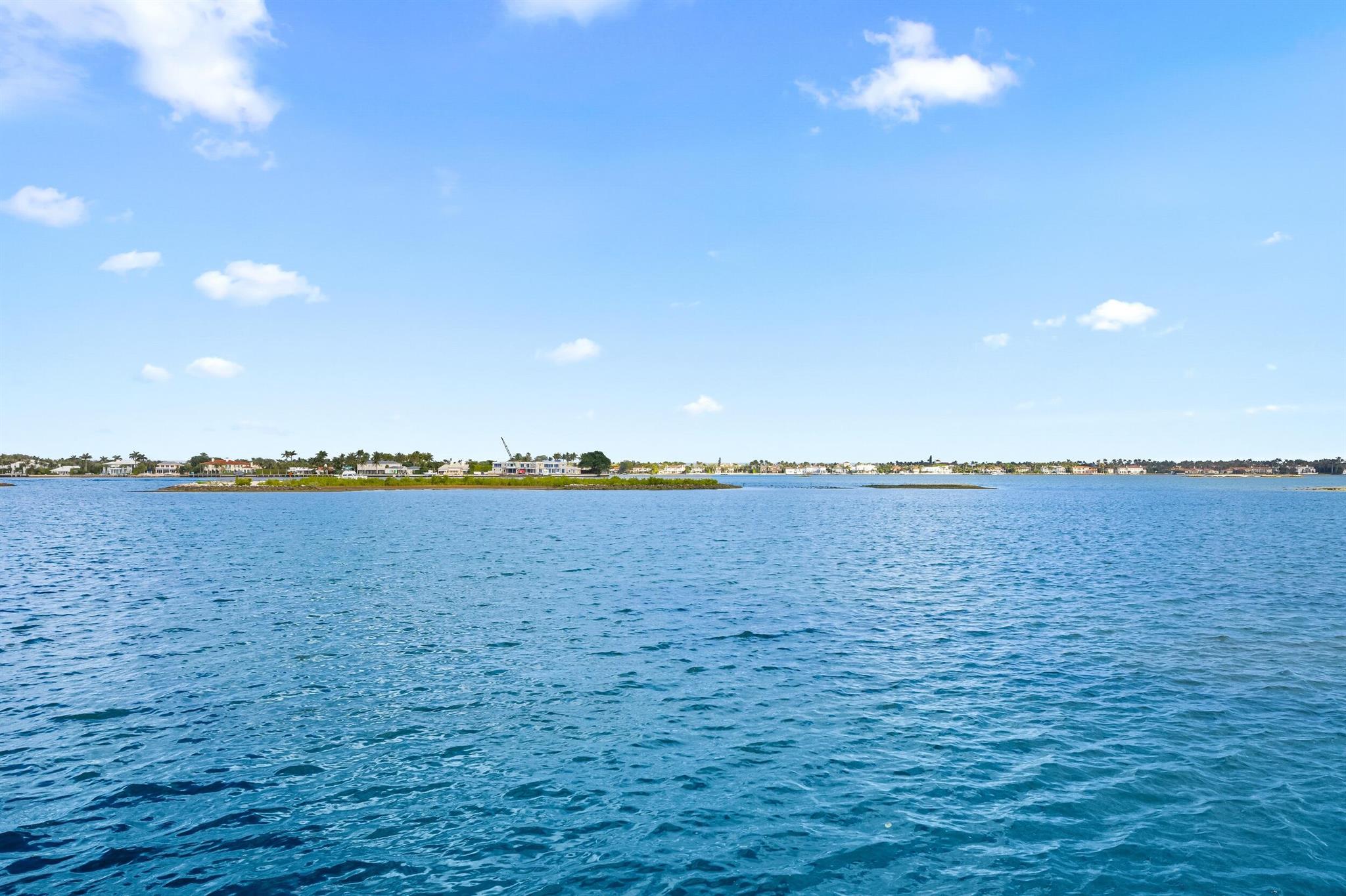 Homes for sale in West Palm Beach, FL | 2745 S Flagler Dr, West Palm Beach, FL 33405 | MLS# R11063270