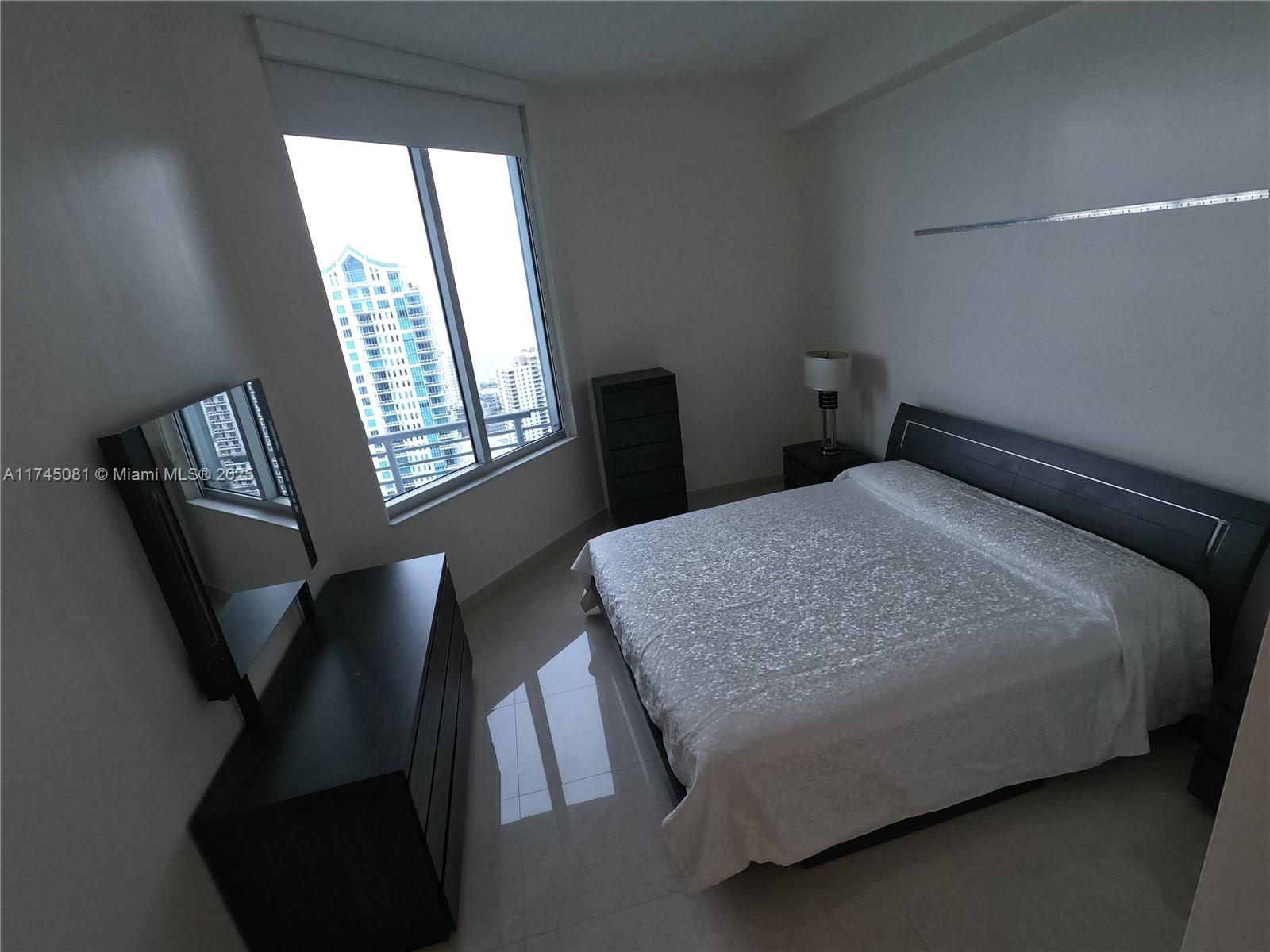 325 S Biscayne Blvd #UPH 19, Miami FL 33131