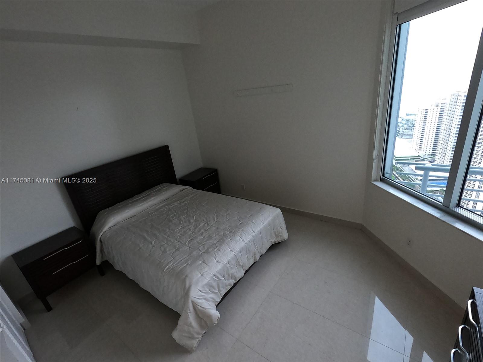 325 S Biscayne Blvd #UPH 19, Miami FL 33131
