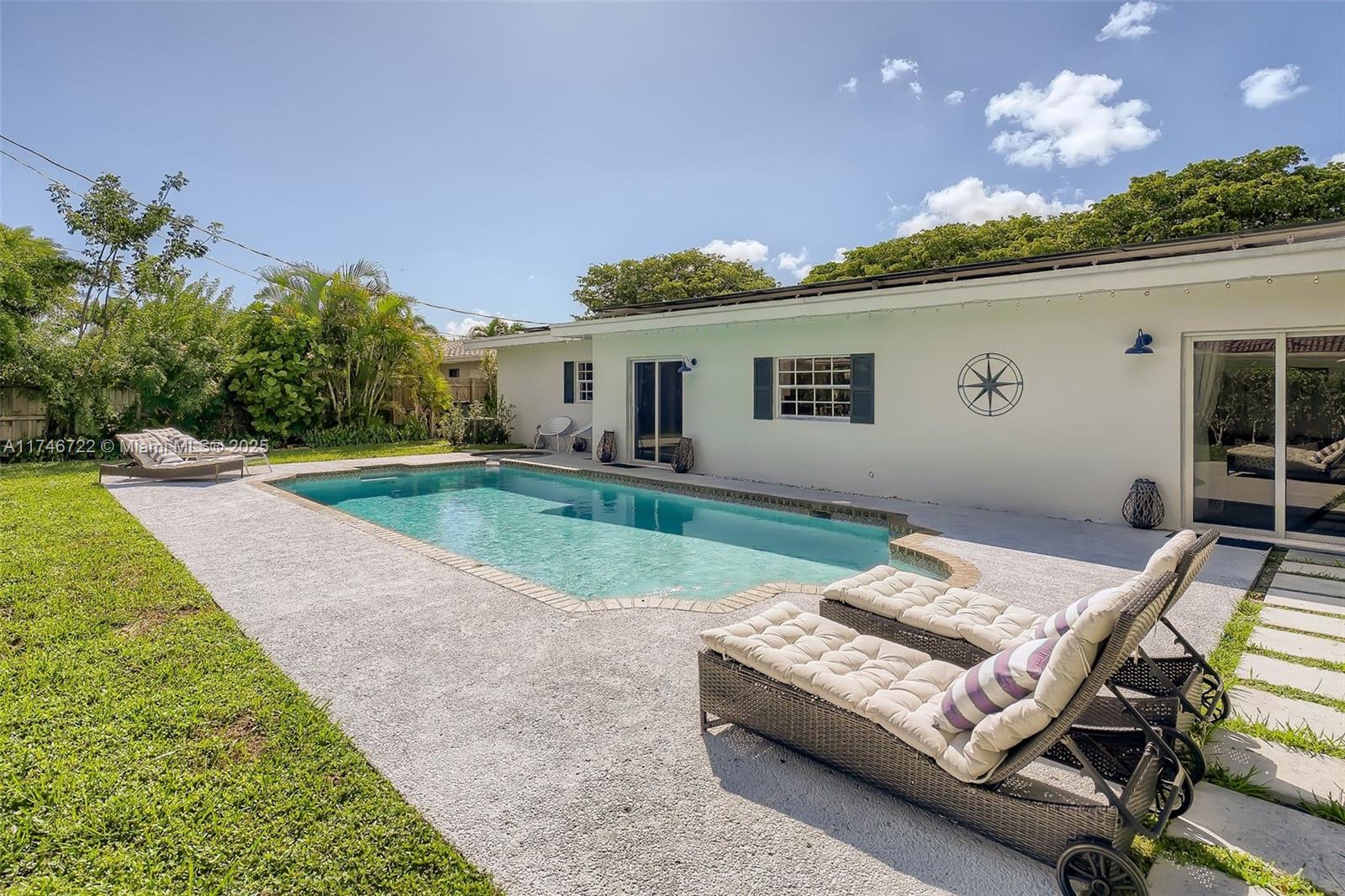 Homes for sale in Lighthouse Point, FL | 3830 Ne 22nd Ter, Lighthouse Point, FL 33064 | MLS# A11746722